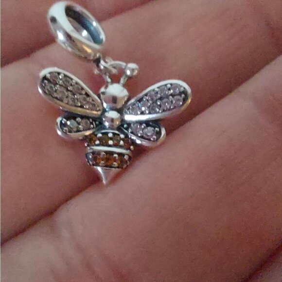 925 Sterling Silver Bee Charm - Picture 4 of 7